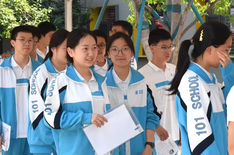 中考首日,少年只管向前冲!!!-第25张图片-四季读书网