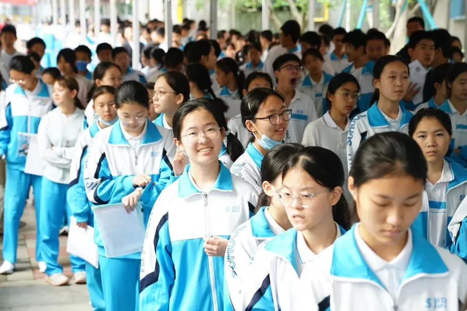 中考首日,少年只管向前冲!!!-第45张图片-四季读书网