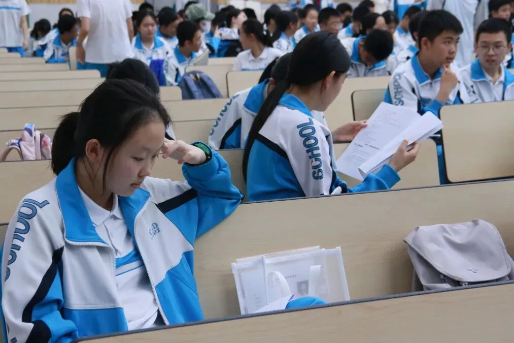中考首日,少年只管向前冲!!!-第58张图片-四季读书网