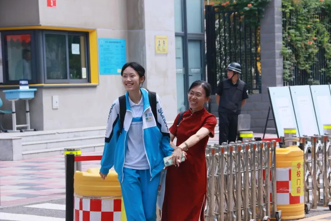 中考首日,少年只管向前冲!!!-第69张图片-四季读书网