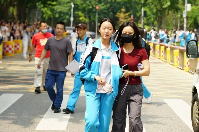 中考首日,少年只管向前冲!!!-第70张图片-四季读书网