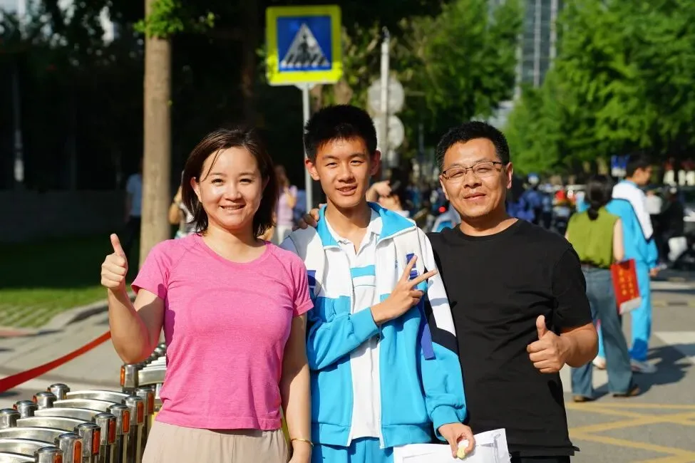 中考首日,少年只管向前冲!!!-第78张图片-四季读书网