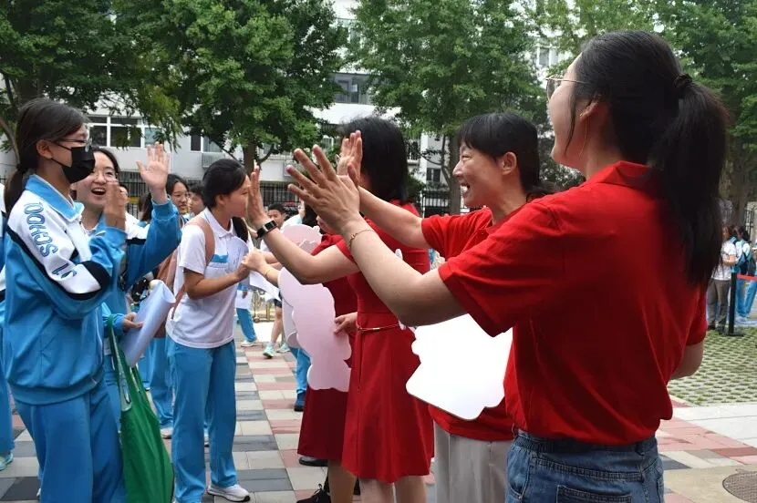 中考首日,少年只管向前冲!!!-第91张图片-四季读书网
