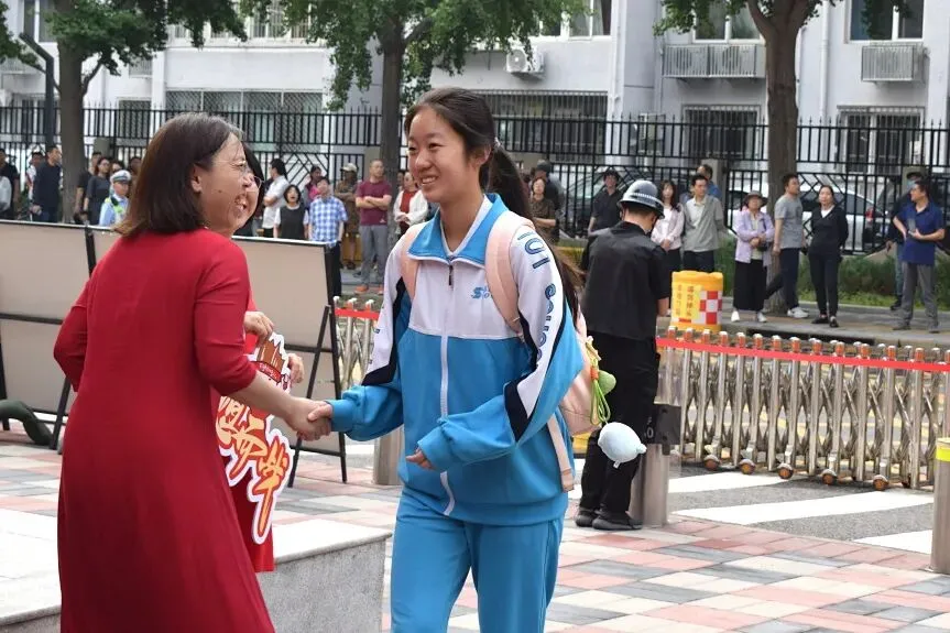 中考首日,少年只管向前冲!!!-第118张图片-四季读书网