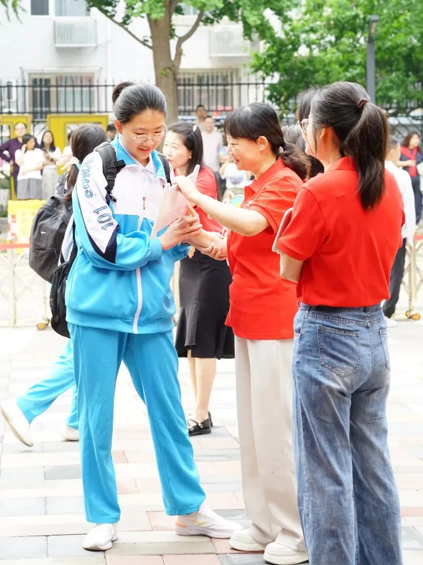 中考首日,少年只管向前冲!!!-第123张图片-四季读书网