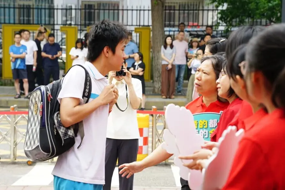 中考首日,少年只管向前冲!!!-第125张图片-四季读书网