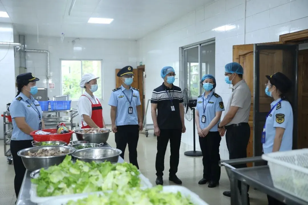 多举措监管 筑牢中考食品安全屏障-第3张图片-四季读书网