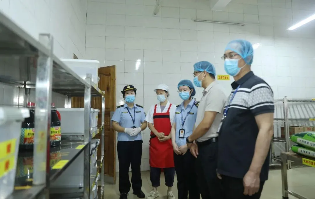 多举措监管 筑牢中考食品安全屏障-第4张图片-四季读书网