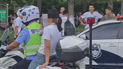 【护航中考】执笔逐光,助梦远航!伊宁交管全力护航2026年中考!-第19张图片-四季读书网