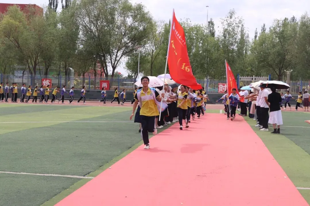 毕业致青春 壮行战中考|吴忠市红寺堡区第一中学教育集团2026届毕业典礼圆满落幕-第8张图片-四季读书网