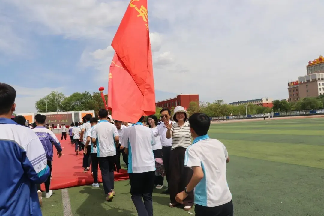 毕业致青春 壮行战中考|吴忠市红寺堡区第一中学教育集团2026届毕业典礼圆满落幕-第10张图片-四季读书网