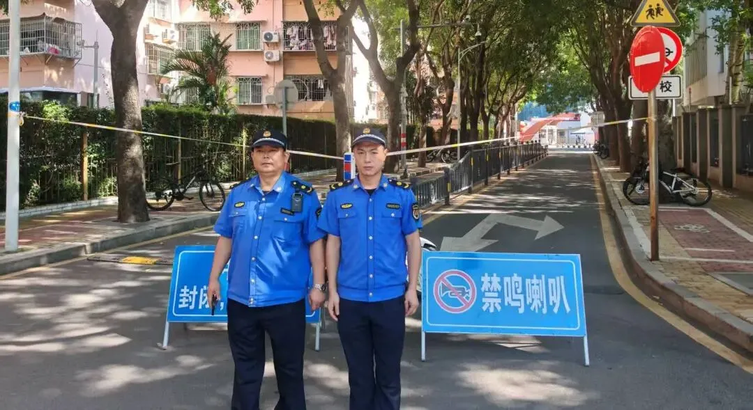 守护“粽”要的你!海沧城管织密端午中考“双重保障网”-第8张图片-四季读书网 守护“粽”要的你!海沧城管织密端午中考“双重保障网”-第8张图片-四季读书网