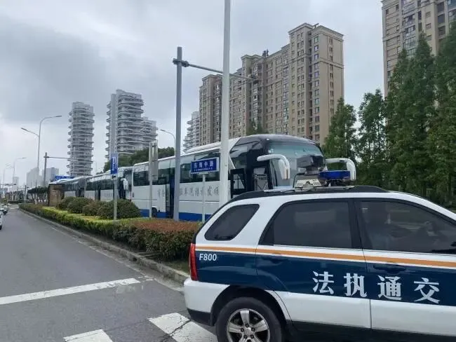 运力充足保畅通 严管护航中考路-第4张图片-四季读书网 运力充足保畅通 严管护航中考路-第4张图片-四季读书网