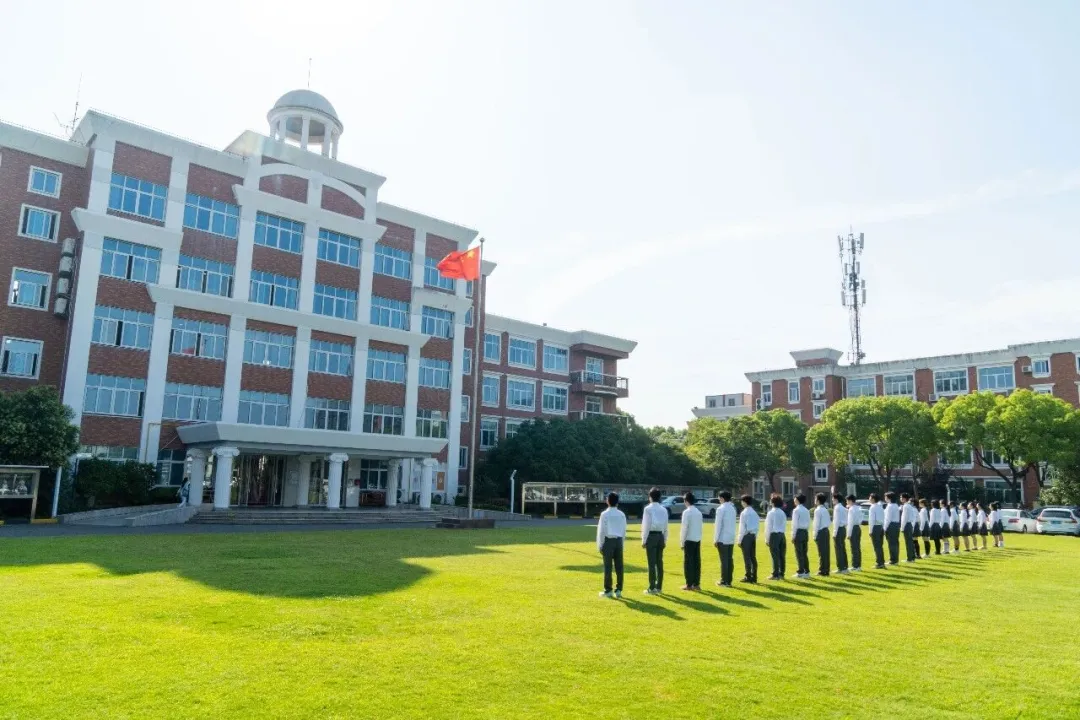 中考后转轨!领科教育上海校区2026秋招择校备考指南-第12张图片-四季读书网 中考后转轨!领科教育上海校区2026秋招择校备考指南-第12张图片-四季读书网