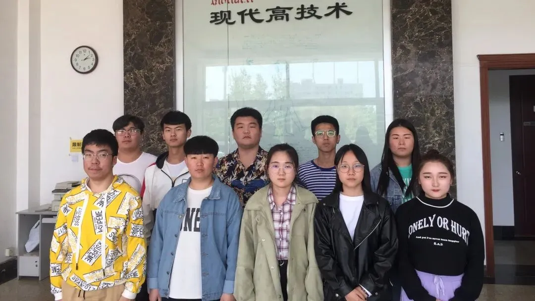 中考后别光顾着＂解放＂!家长抢着预报名的真相,看完就懂了-第23张图片-四季读书网