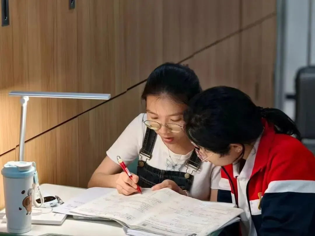不拼中考起点,只拼三年成长|这所学校逆袭答卷曝光-第10张图片-四季读书网