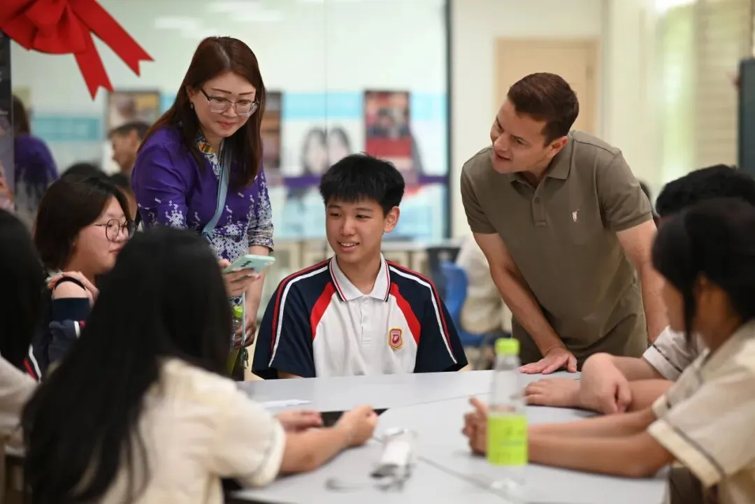 不拼中考起点,只拼三年成长|这所学校逆袭答卷曝光-第13张图片-四季读书网