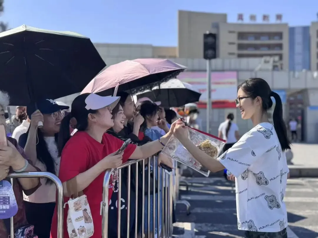 现场画面来了!今日中考▷加油,大庆少年-第27张图片-四季读书网