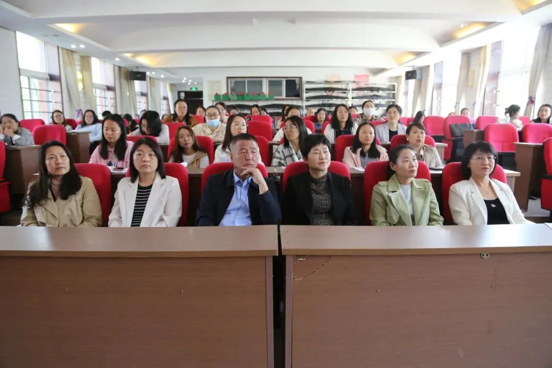 双阳区举行数学学科中考复习专题培训暨初高衔接教学策略主题培训-第8张图片-四季读书网