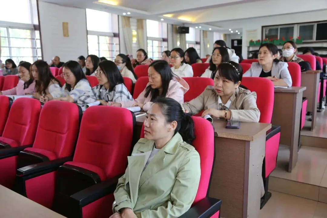 双阳区举行数学学科中考复习专题培训暨初高衔接教学策略主题培训-第15张图片-四季读书网