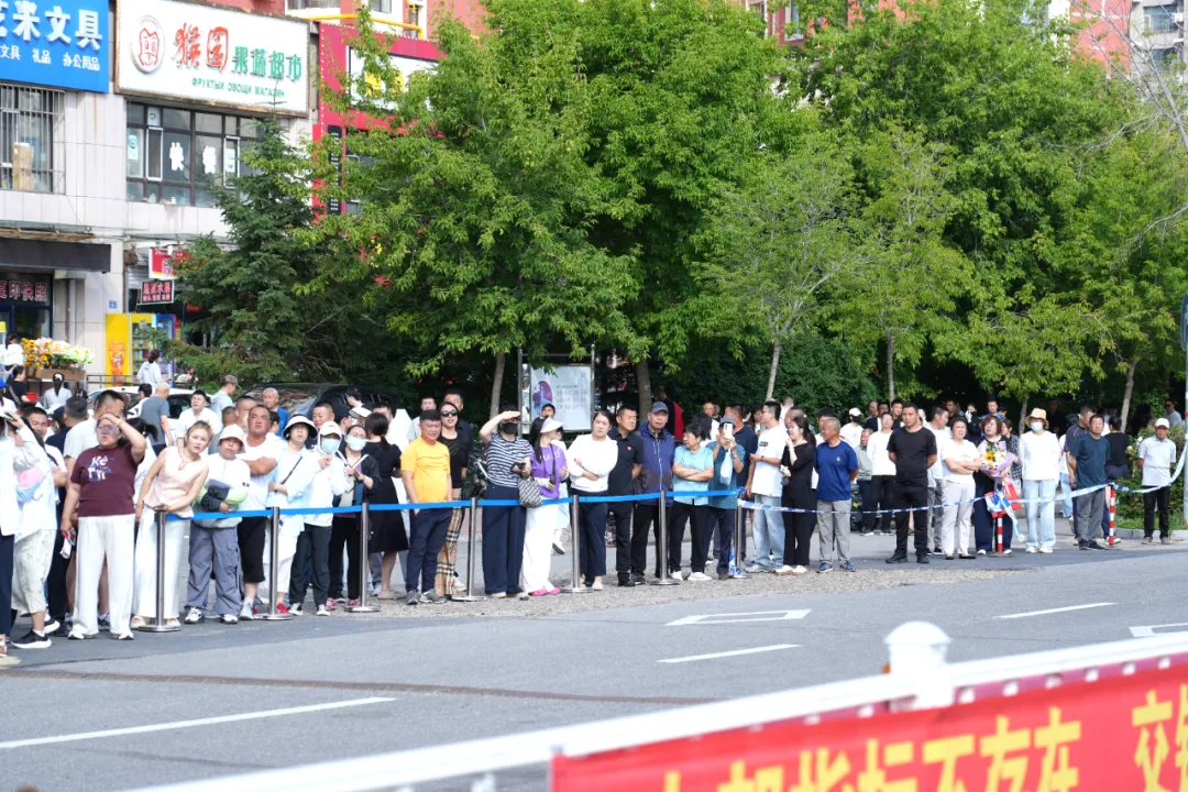 黑河中考首日→少年乘风,一往无前!-第14张图片-四季读书网