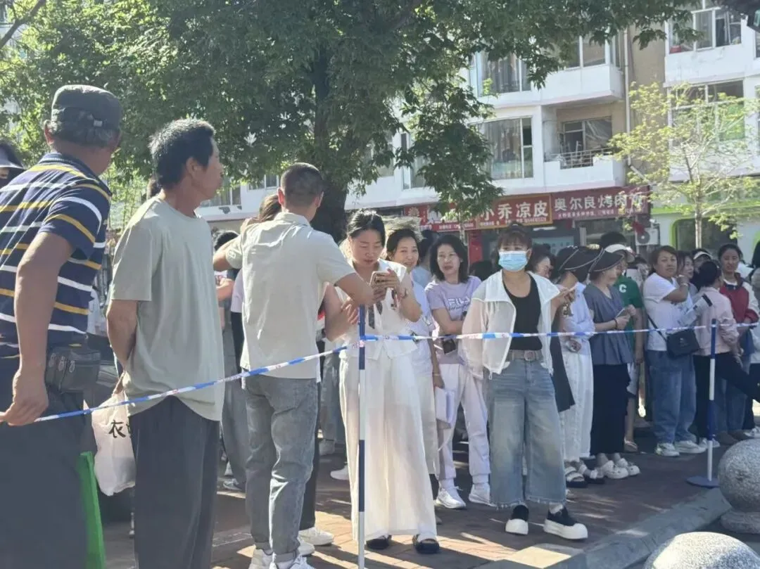 中考现场直击!执笔追梦,为克东学子加油-第10张图片-四季读书网