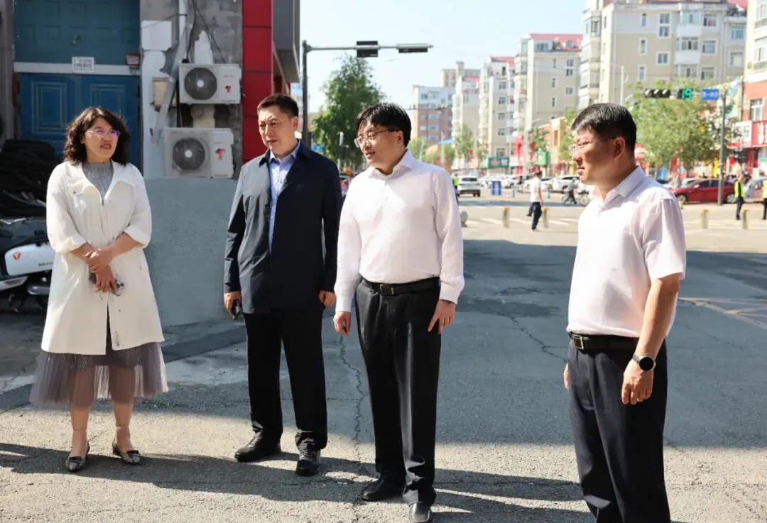 梁兴旺 许晓飞检查2026年中考保障工作-第1张图片-四季读书网