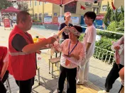 党建引领暖心护航 志愿红助力中考逐梦-第14张图片-四季读书网