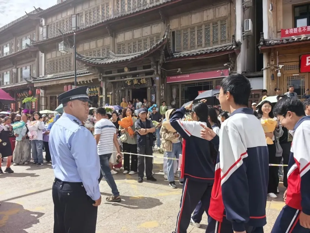 护航中考,逐梦前行!古城公安圆满完成2026年中考安保工作-第30张图片-四季读书网