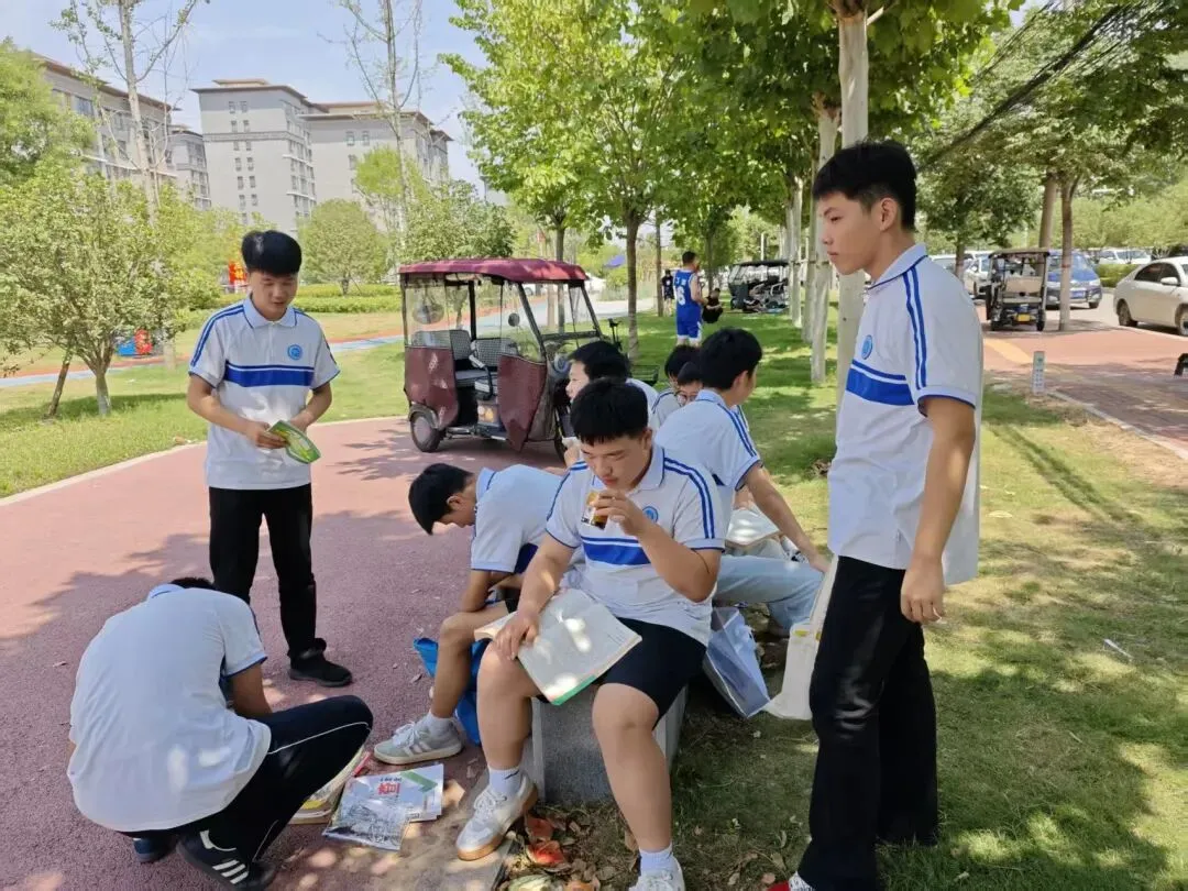 中考散场,窥见成长的底色-第6张图片-四季读书网