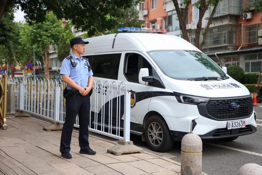 2026中考首日现场直击:青春执笔,为梦想而战!-第34张图片-四季读书网