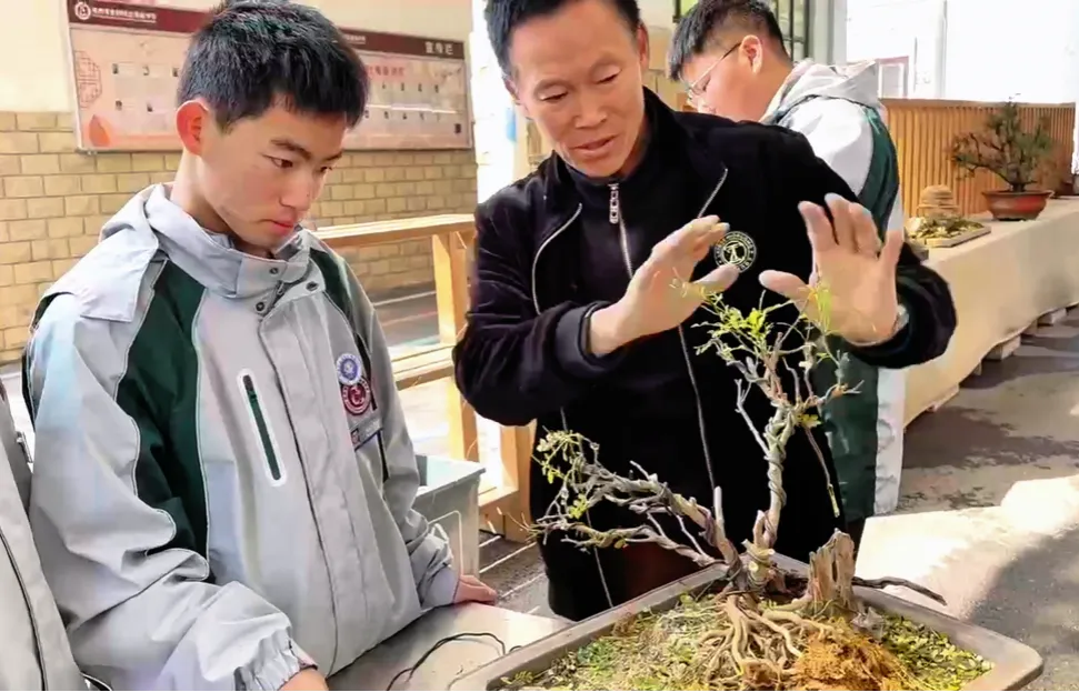 212人!中考学子新选择!余杭这所学校四大热门专业招生计划公布!现代会计、酷炫电商、智慧物流,涉农专业每年还有两千多补助……-第31张图片-四季读书网