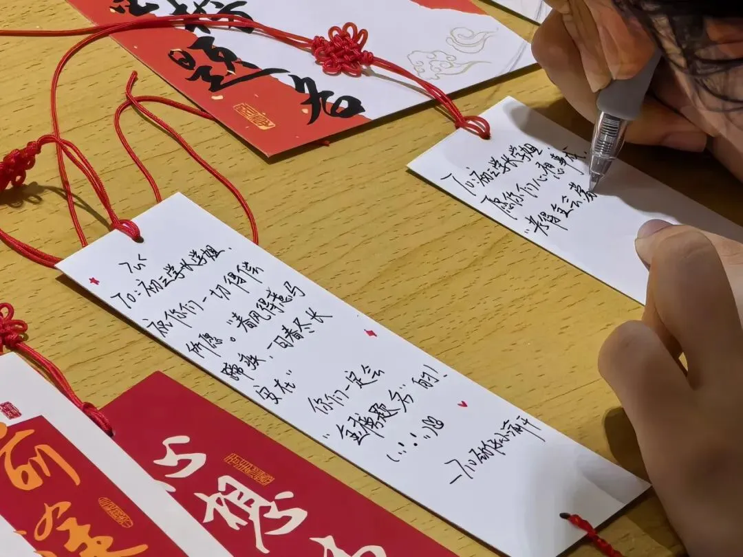 逐梦中考,少年向前——深圳市罗湖实验学校燃情开展中考助威活动-第42张图片-四季读书网