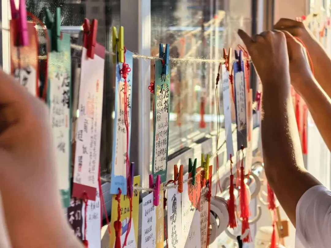 逐梦中考,少年向前——深圳市罗湖实验学校燃情开展中考助威活动-第45张图片-四季读书网