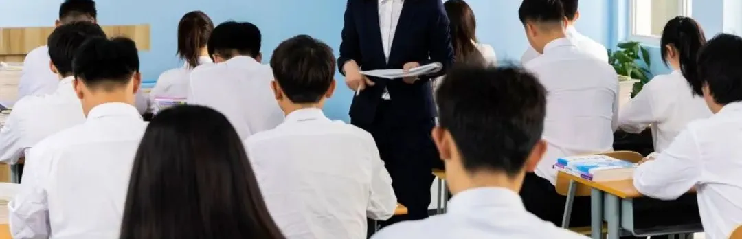 中考发挥失常?别让一次考试定义孩子的未来!换条赛道,照样上大学!-第22张图片-四季读书网