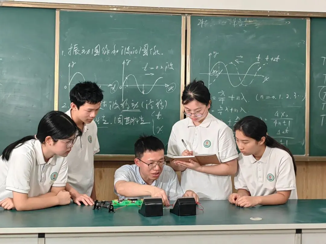 中考择校|咸宁东方外国语高中2026高一问答解析,读懂家门口的多元成长校园-第7张图片-四季读书网