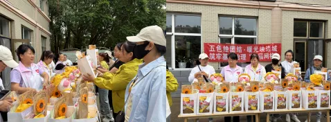 【护航中考】团结社区:暖心助考 为梦护航-第14张图片-四季读书网