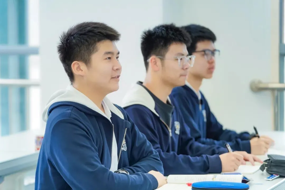 南京赫贤普高精准托举每一位少年——中考择校季,选一所真正看得见孩子的精品高中-第10张图片-四季读书网