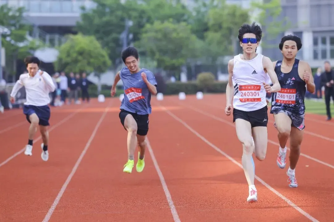 南京赫贤普高精准托举每一位少年——中考择校季,选一所真正看得见孩子的精品高中-第17张图片-四季读书网