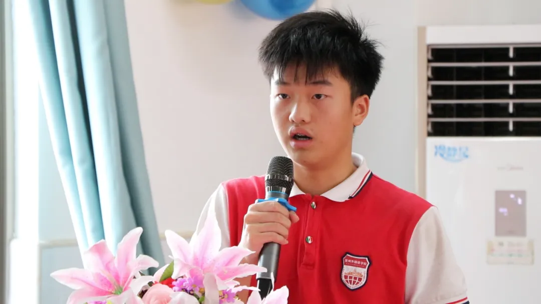 执笔为剑赢中考,追光逐梦向未来|贺州外国语学校举行初三毕业典礼暨壮行仪式-第12张图片-四季读书网