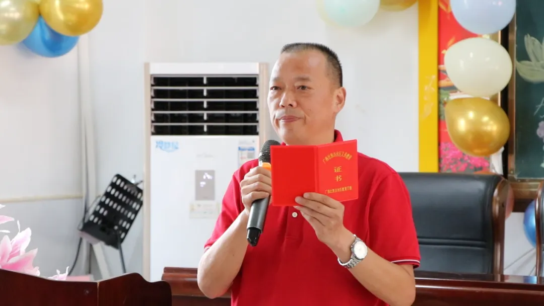 执笔为剑赢中考,追光逐梦向未来|贺州外国语学校举行初三毕业典礼暨壮行仪式-第21张图片-四季读书网