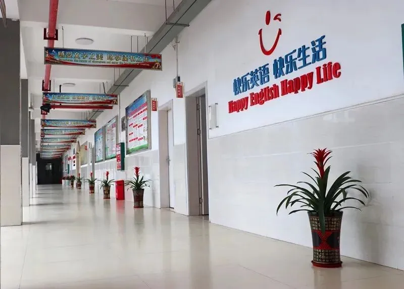 执笔为剑赢中考,追光逐梦向未来|贺州外国语学校举行初三毕业典礼暨壮行仪式-第30张图片-四季读书网