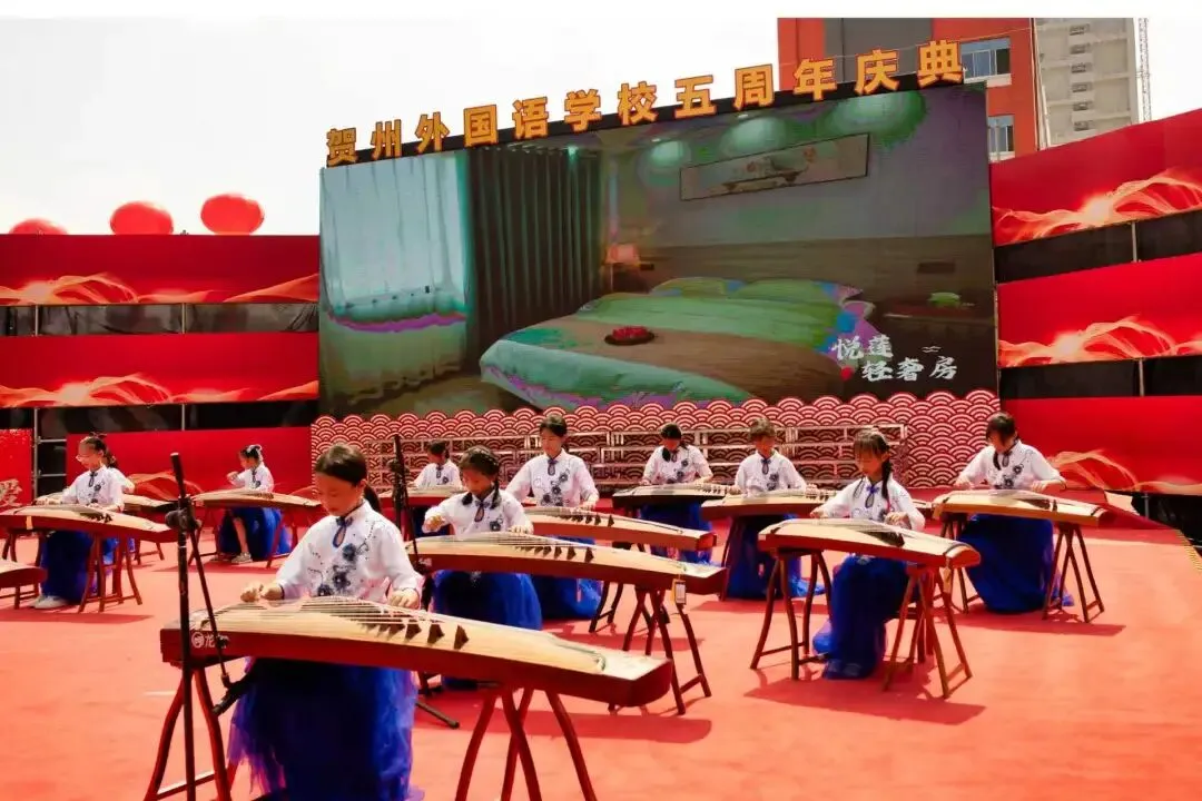 执笔为剑赢中考,追光逐梦向未来|贺州外国语学校举行初三毕业典礼暨壮行仪式-第63张图片-四季读书网