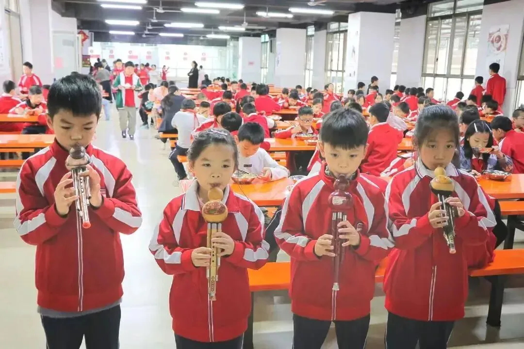 执笔为剑赢中考,追光逐梦向未来|贺州外国语学校举行初三毕业典礼暨壮行仪式-第80张图片-四季读书网