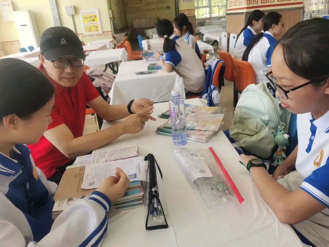 中考落幕,温情永恒 | 阳坊学校考点2026年初中学业水平考试纪实-第32张图片-四季读书网