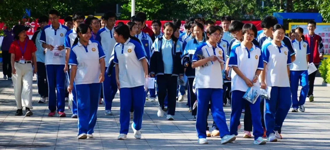 中考落幕,温情永恒 | 阳坊学校考点2026年初中学业水平考试纪实-第73张图片-四季读书网