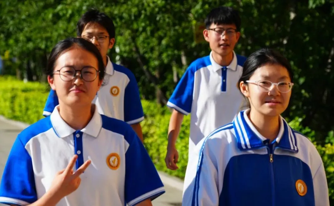 中考落幕,温情永恒 | 阳坊学校考点2026年初中学业水平考试纪实-第76张图片-四季读书网