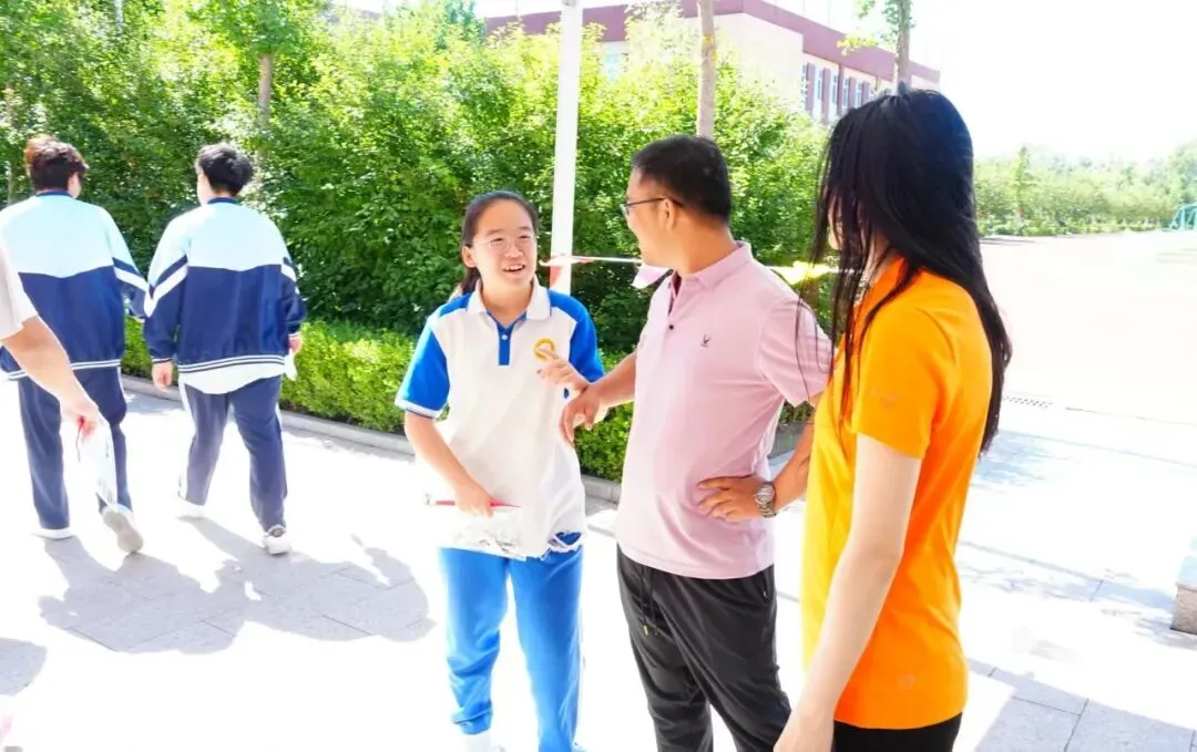 中考落幕,温情永恒 | 阳坊学校考点2026年初中学业水平考试纪实-第81张图片-四季读书网
