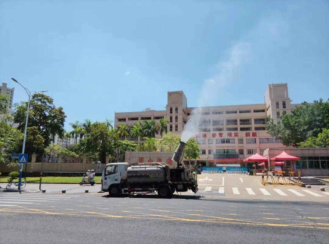 精细环卫守初心,静音护航中考路-第34张图片-四季读书网