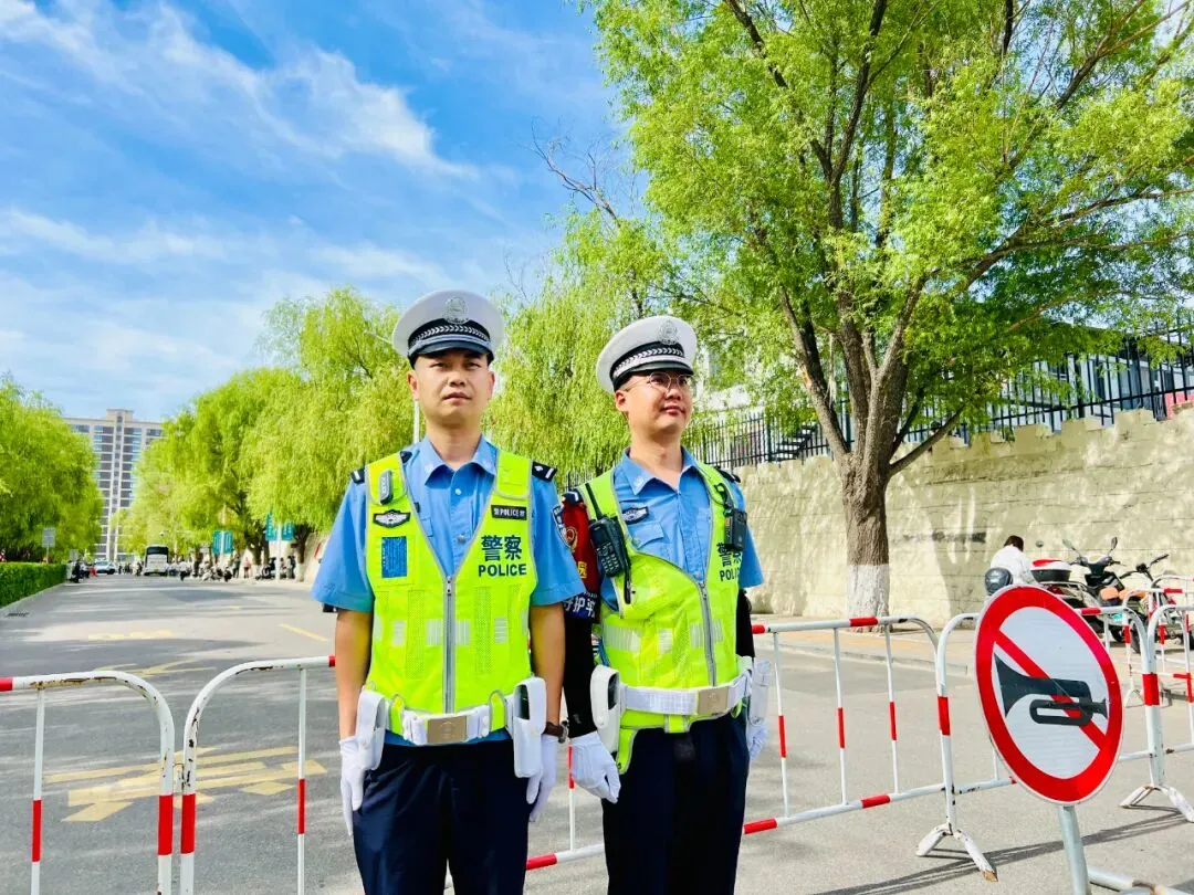 中考,依旧守护!-第40张图片-四季读书网